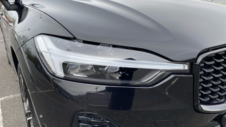 Volvo XC60 2.0 B5P Ultra Dark 5dr AWD Geartronic Petrol Estate